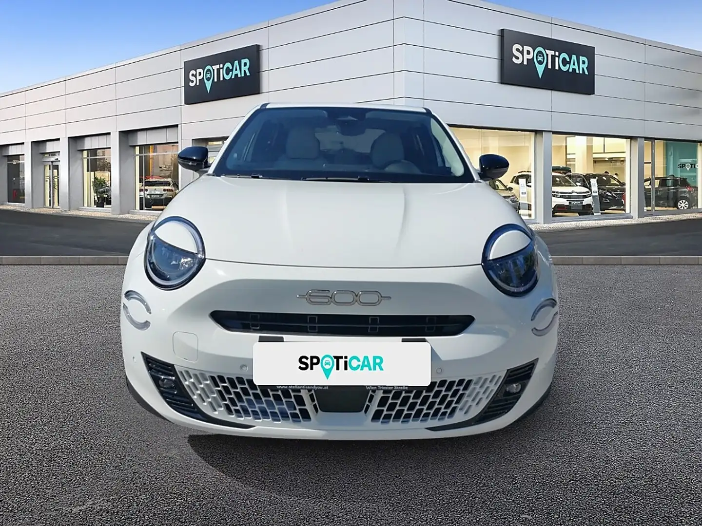 Fiat 600 Hybrid mHEV 110 6-Gang eDCT La Prima Weiß - 2