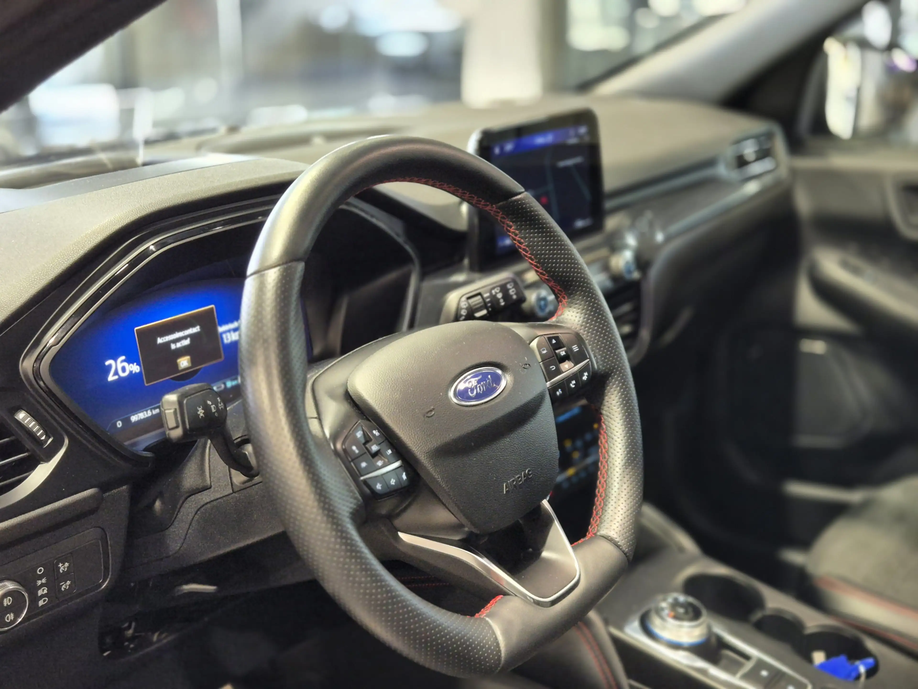 Ford Kuga 2.5 PHEV ST-Line Vignale Winterpack | Camera | Pan — photo 3