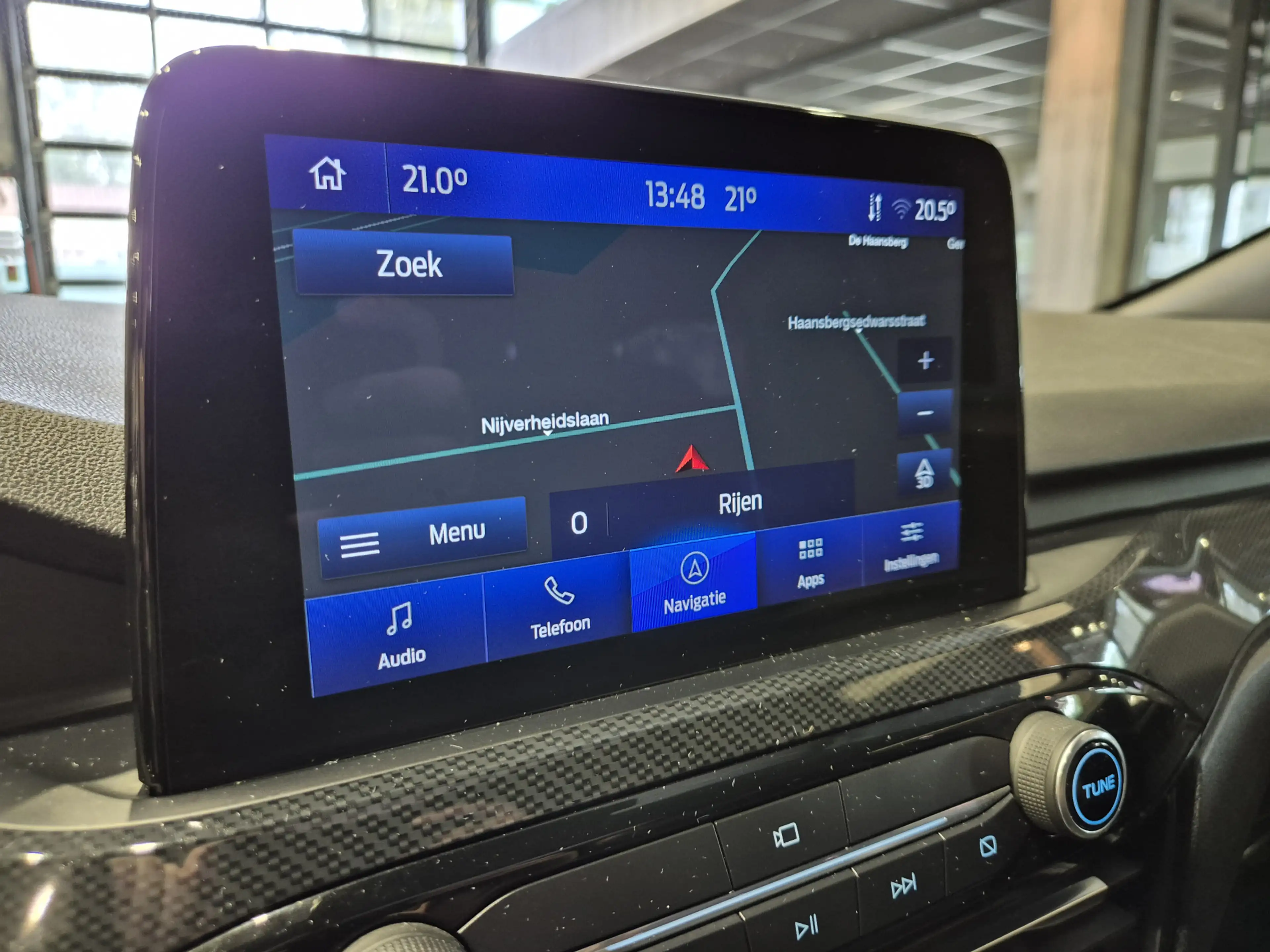 Ford Kuga 2.5 PHEV ST-Line Vignale Winterpack | Camera | Pan — photo 6
