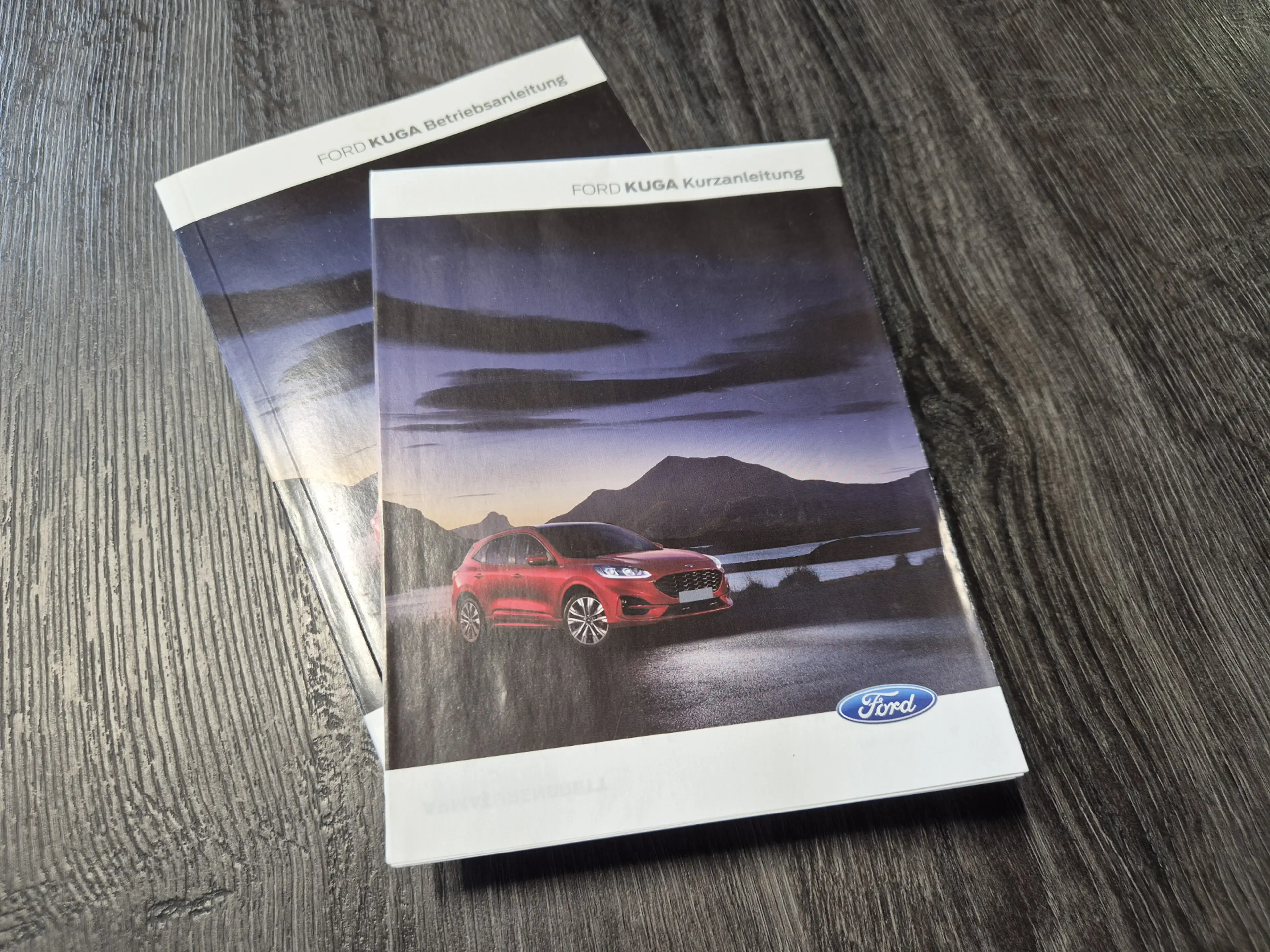 Ford Kuga 2.5 PHEV ST-Line Vignale Winterpack | Camera | Pan — photo 43
