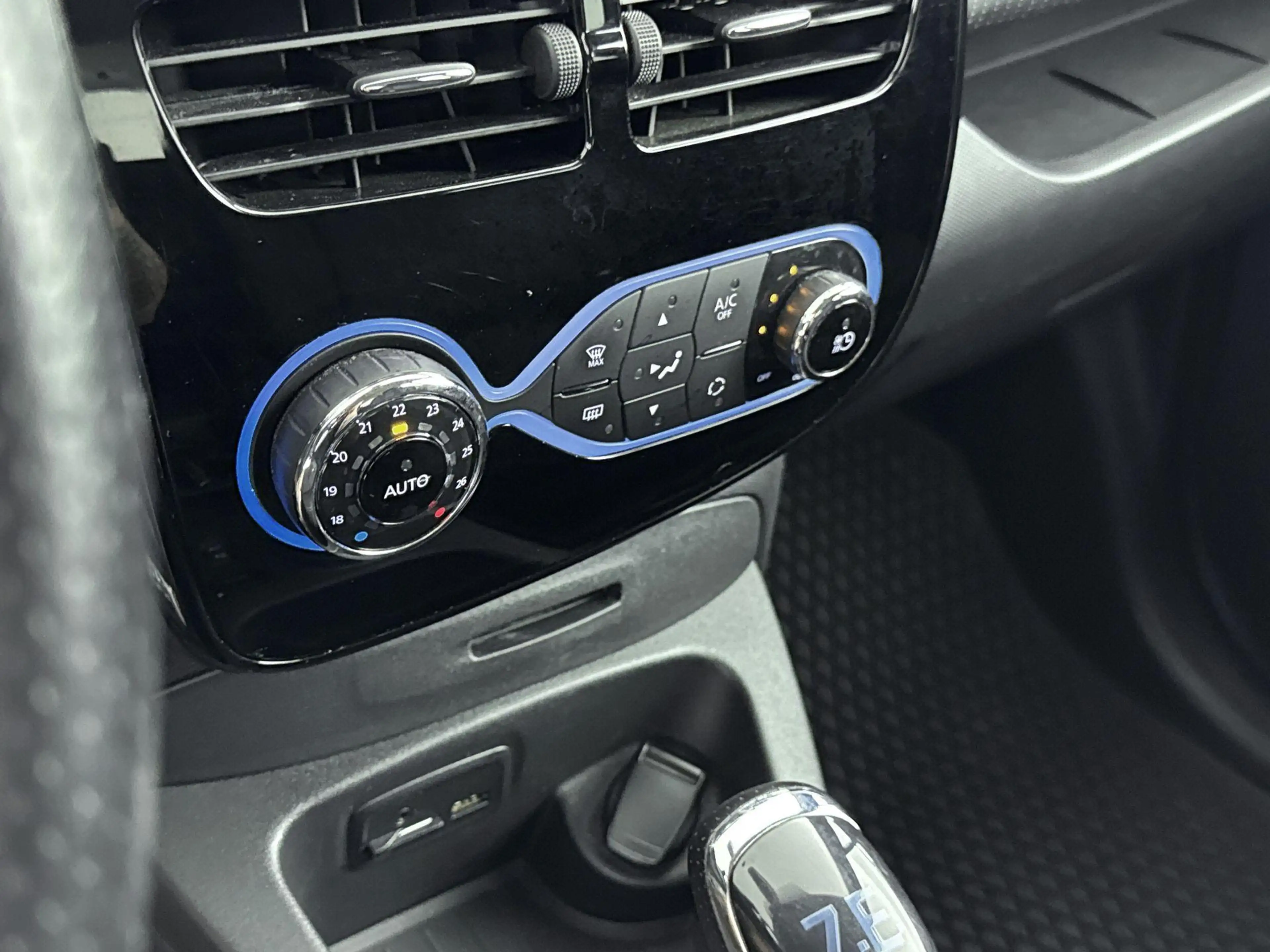 Renault ZOE R110 Limited 41 kWh (ex Accu) 109PK | BOSE Audio | — photo 15