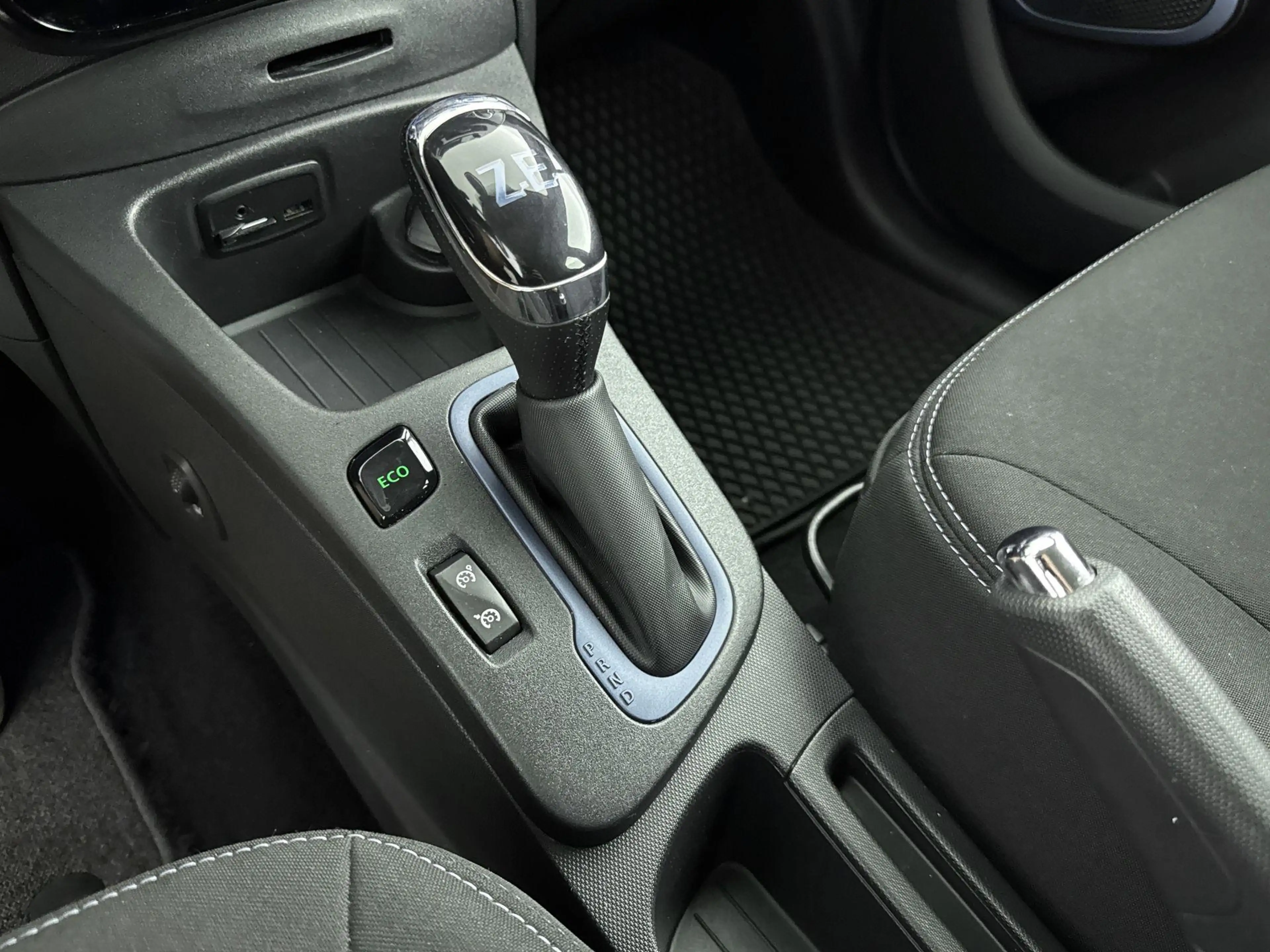 Renault ZOE R110 Limited 41 kWh (ex Accu) 109PK | BOSE Audio | — photo 14