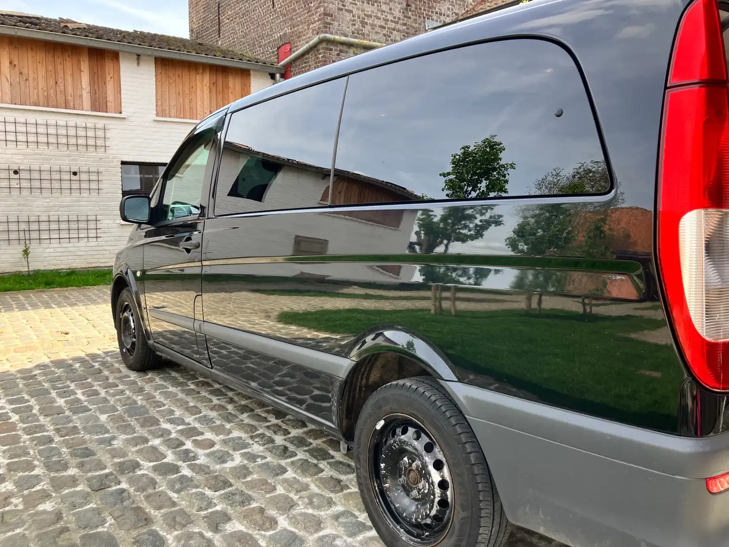 Mercedes-Benz Vito NIEUW!! 6 zitplaatsen / lichte vracht Noir - 2