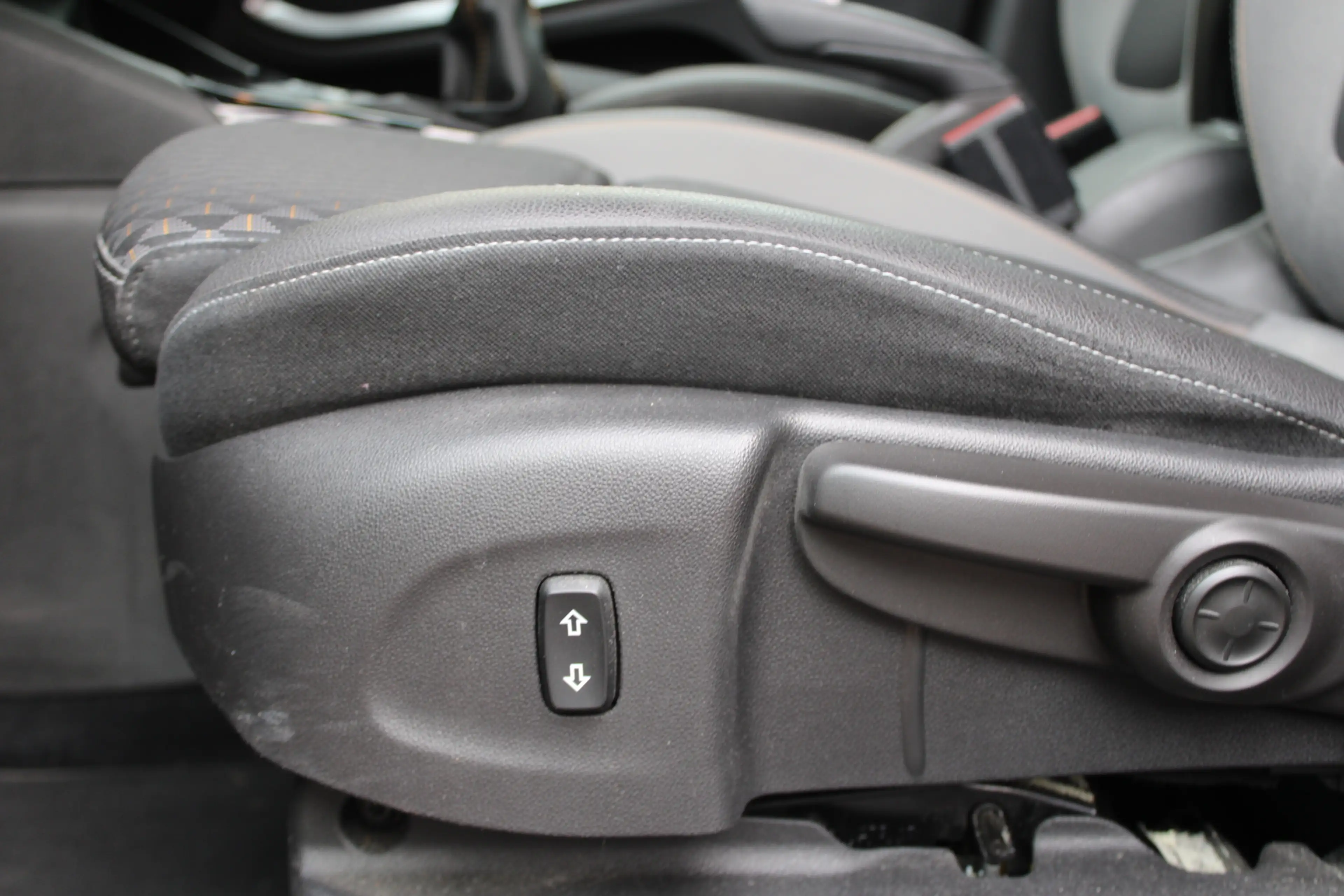 Opel Crossland X 1.2 Innovation | Winterpack | Trekhaak | Navigatie — photo 16