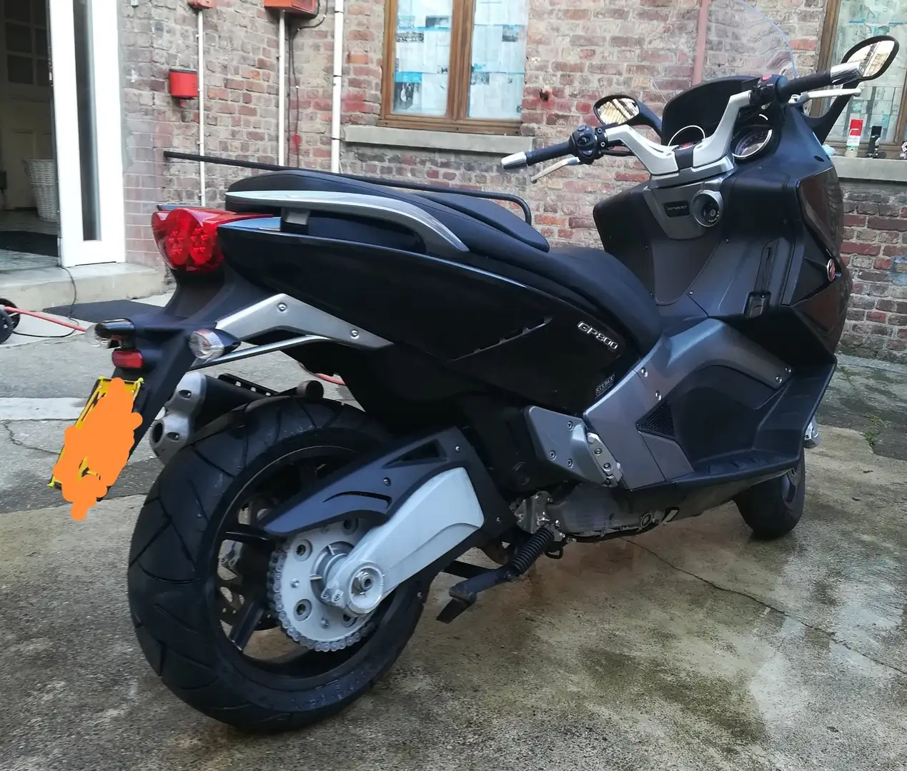 Gilera GP 800 Bleu - 1
