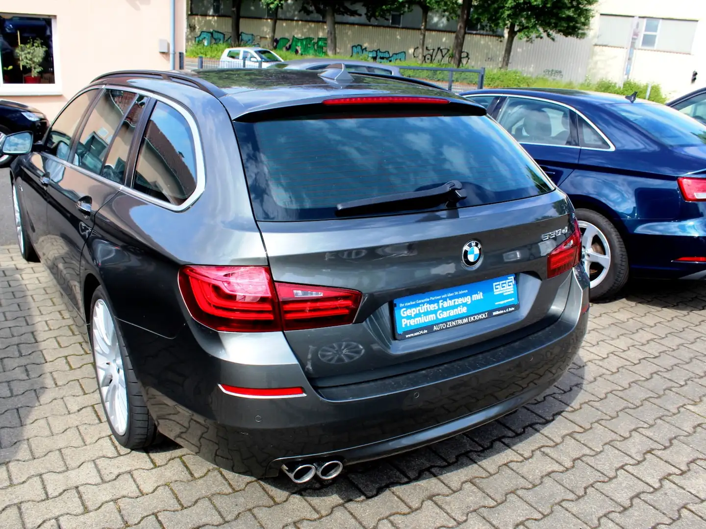 BMW 530 530d Touring Automatik Head up Panorama 20 Zoll Grau - 2