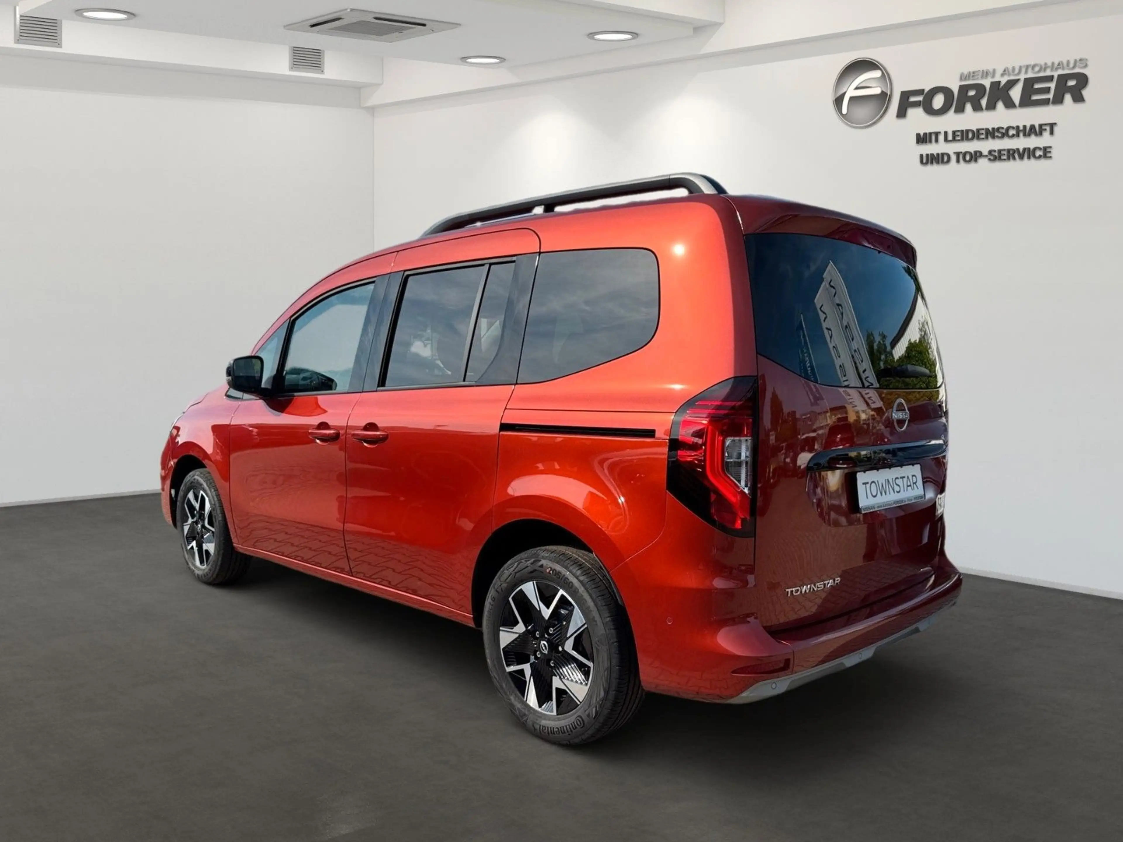 Nissan Townstar Kombi L1 Tekna Navi SH LED — photo 4