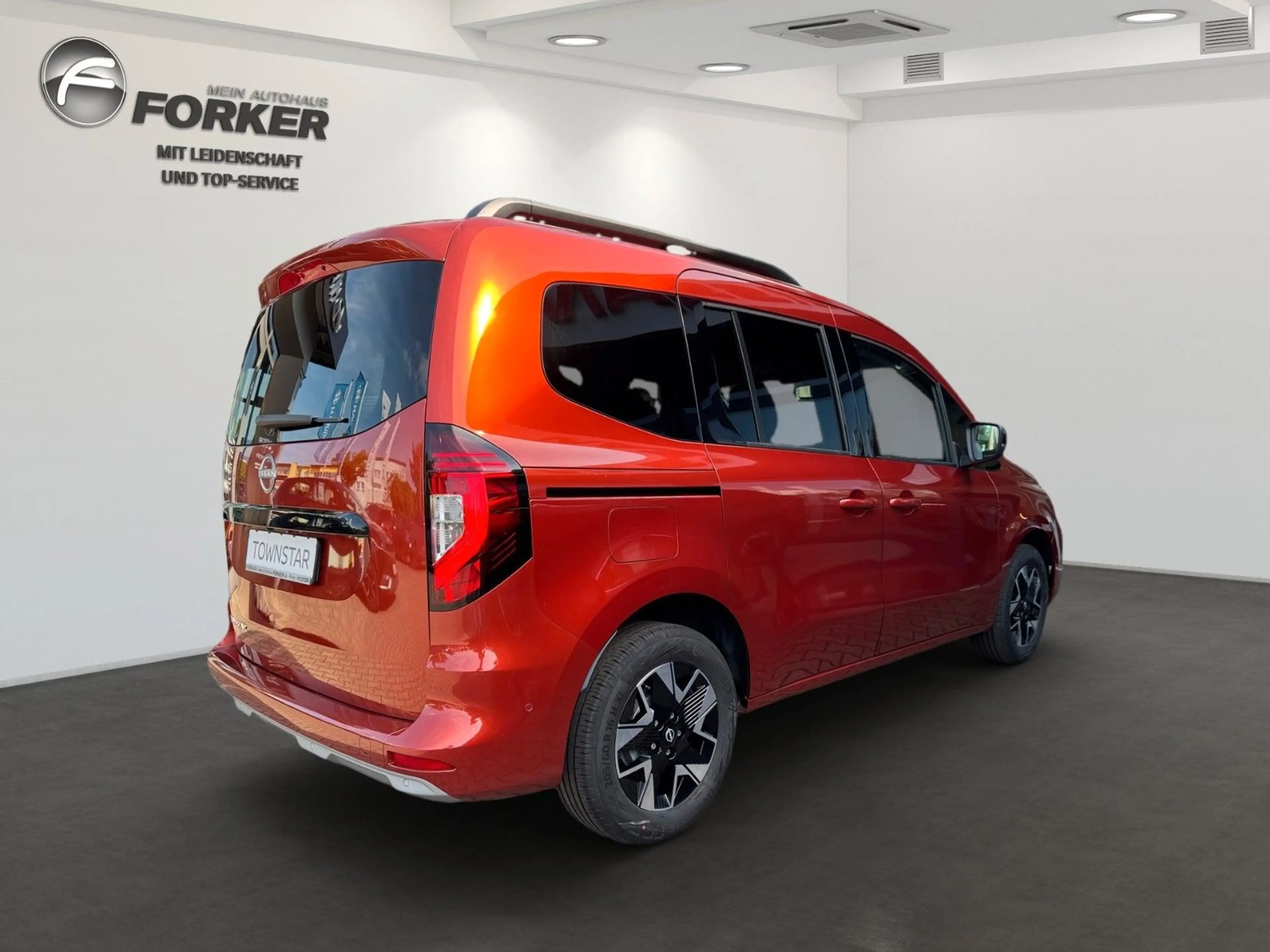 Nissan Townstar Kombi L1 Tekna Navi SH LED — photo 3