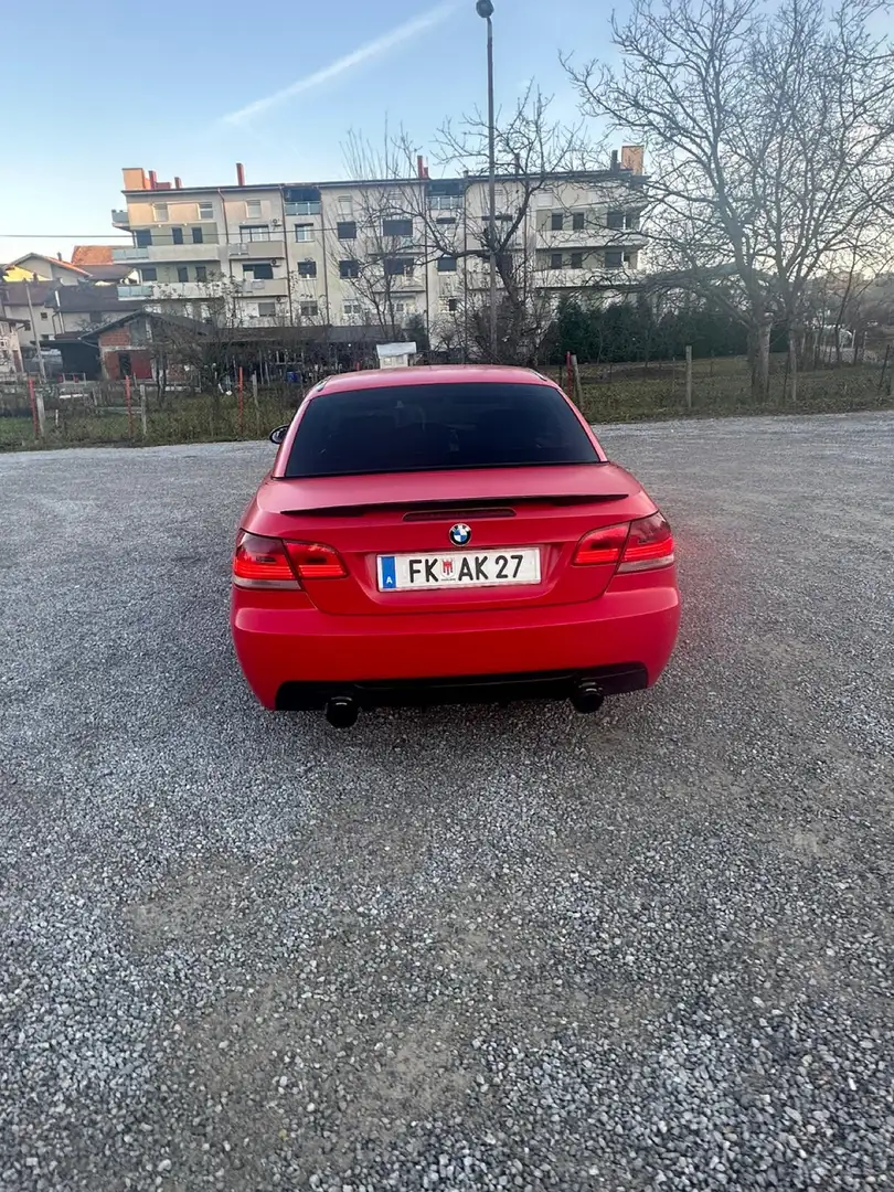 BMW 330 330d Cabrio Aut. Czerwony - 2