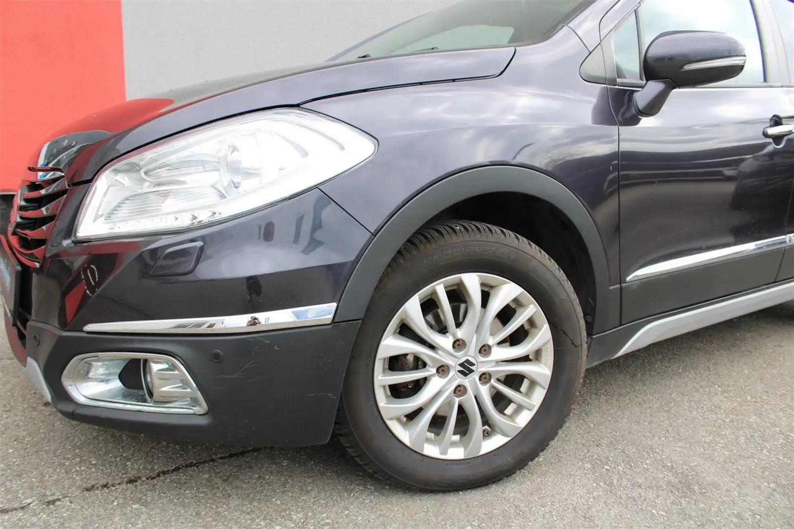 Suzuki SX4 S-Cross 1,6 DDiS Allgrip flash Grigio - 2