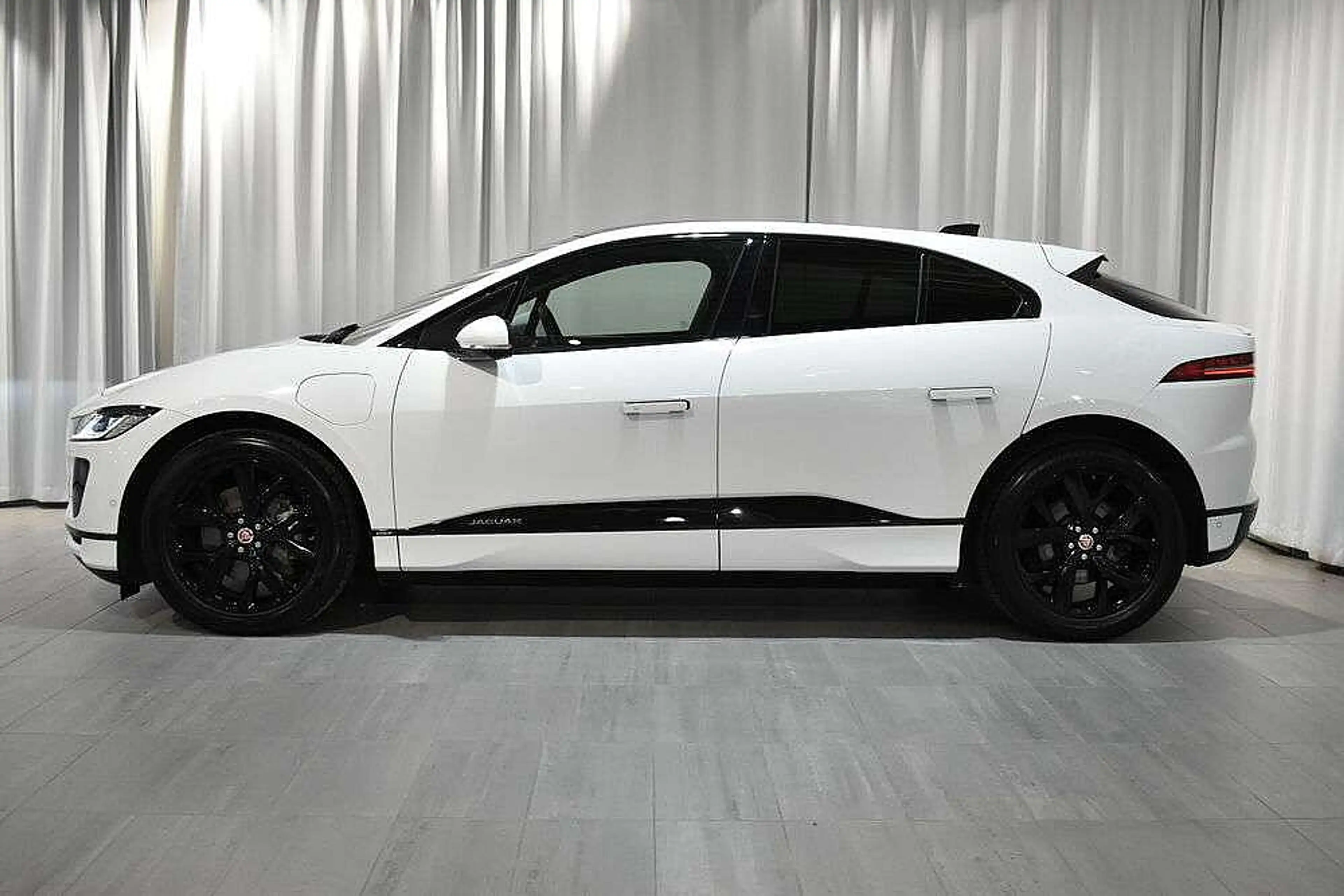 Jaguar I-Pace HSE EV400 90kWh AWD — photo 6