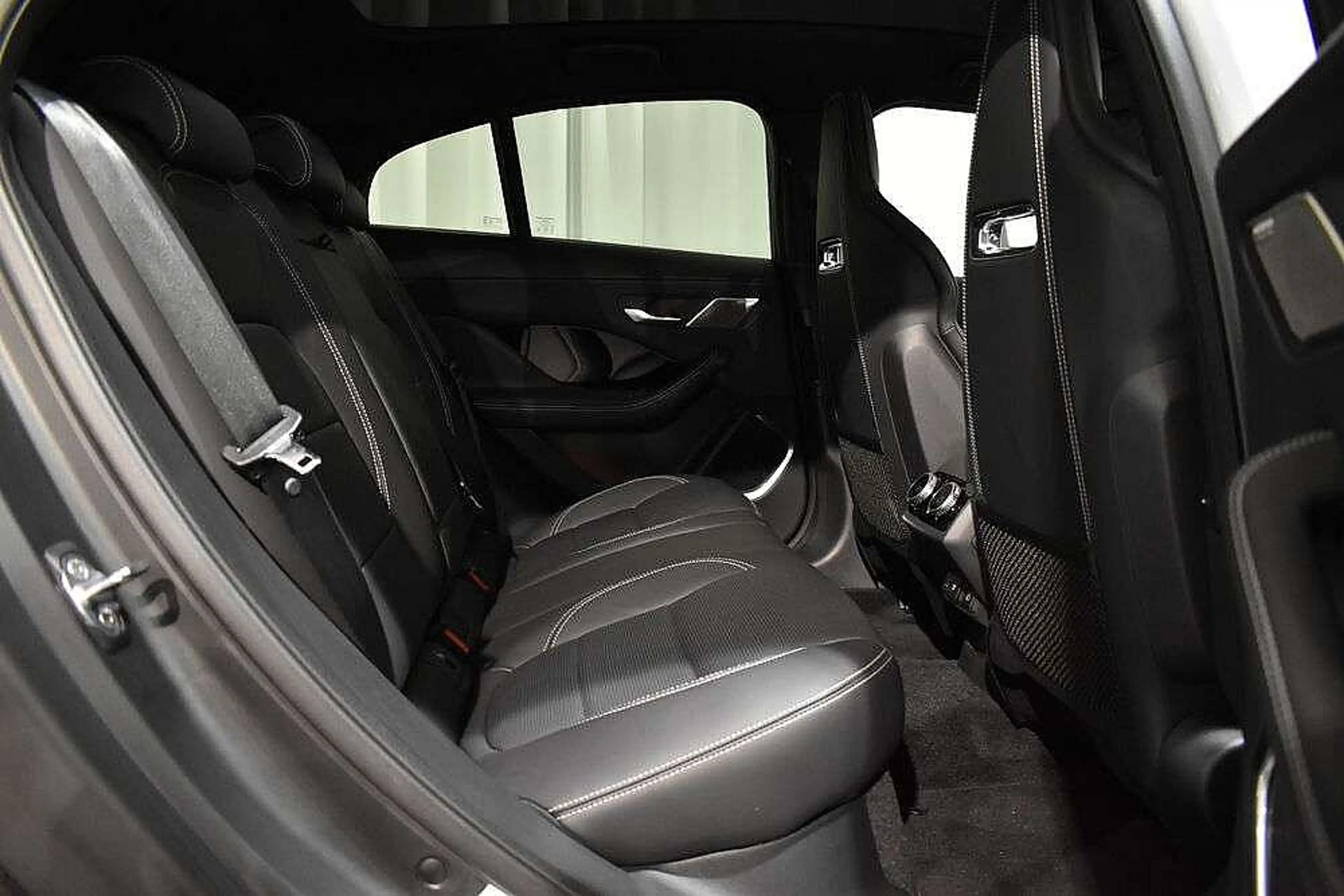 Jaguar I-Pace HSE EV400 90kWh AWD — photo 5