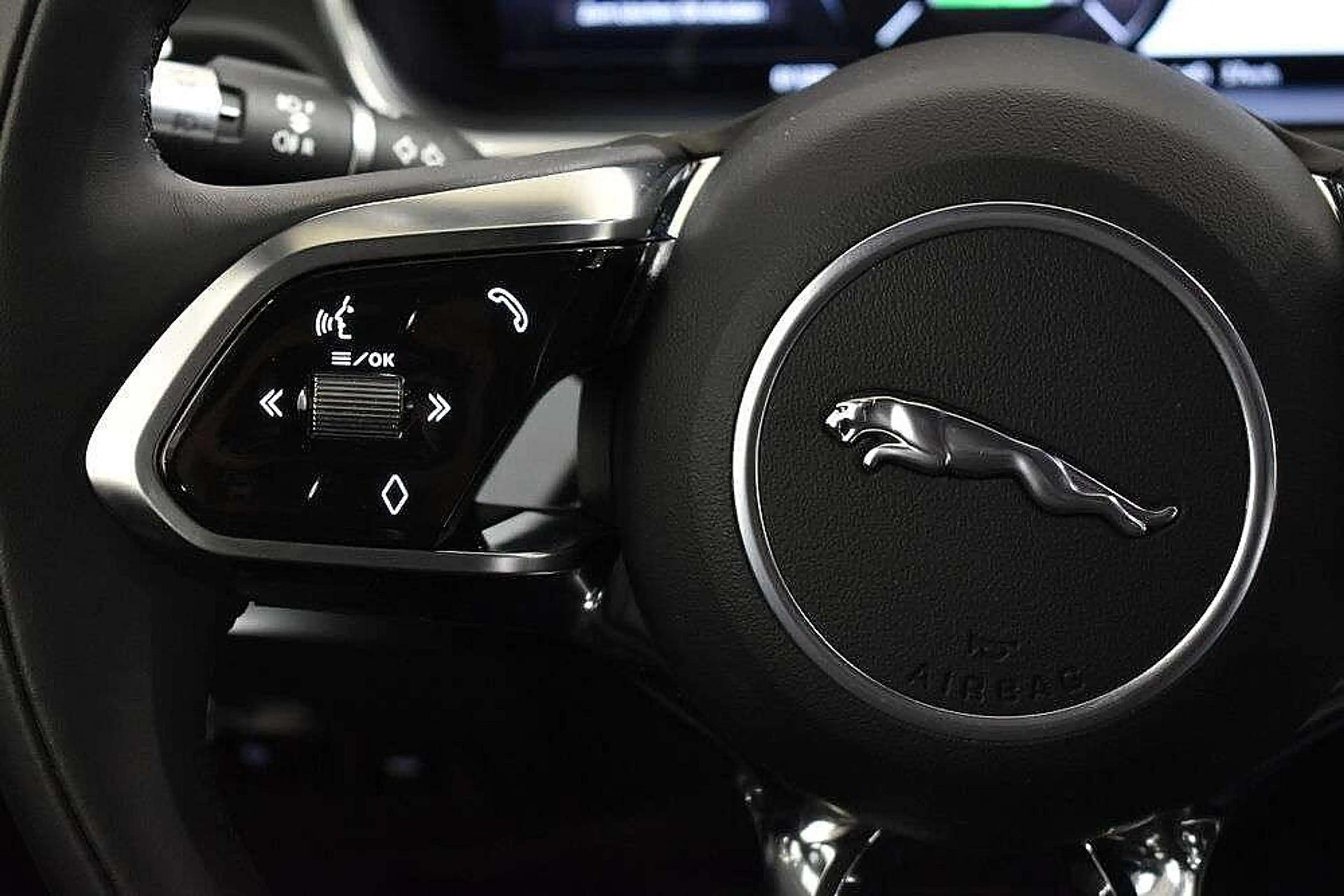 Jaguar I-Pace HSE EV400 90kWh AWD — photo 13