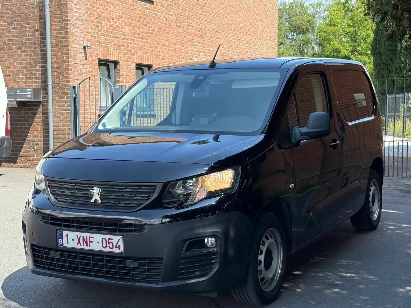 Peugeot Partner 1.5 BlueHDi L1 STD Heavy Aspha.S/S(EU6.2 Negru - 1
