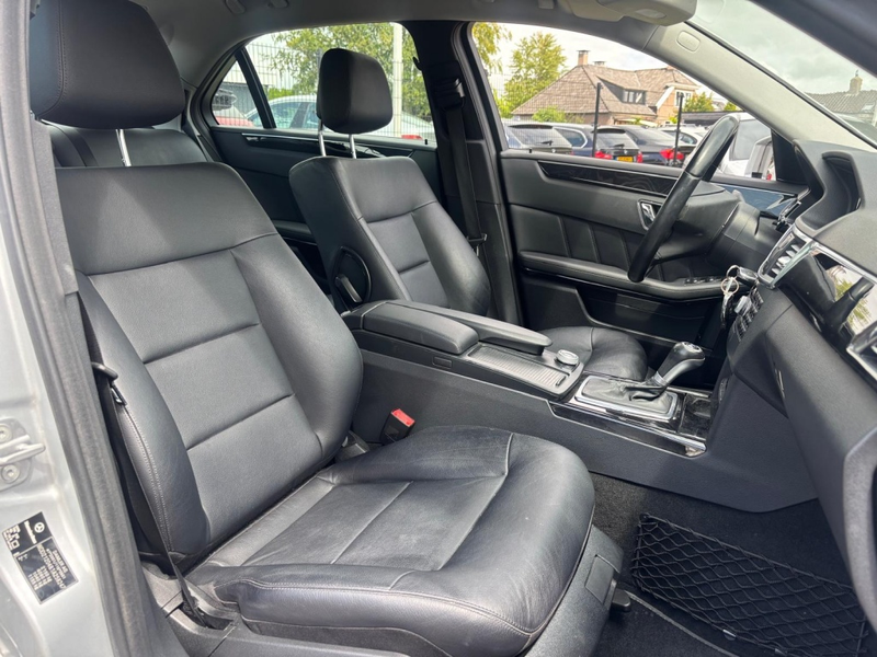 Mercedes-Benz E 200 E200 Benzine Sedan Avantgarde 2010 Xenon 122.000 K — photo 11
