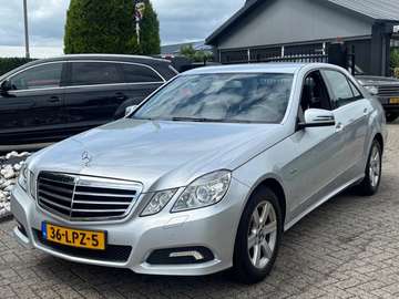 E200 Benzine Sedan Avantgarde 2010 Xenon 122.000 K