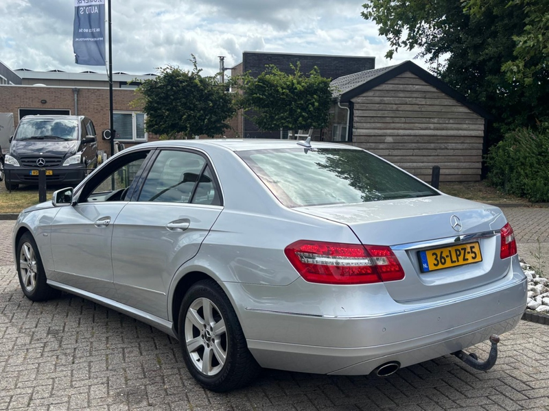Mercedes-Benz E 200 E200 Benzine Sedan Avantgarde 2010 Xenon 122.000 K — photo 7