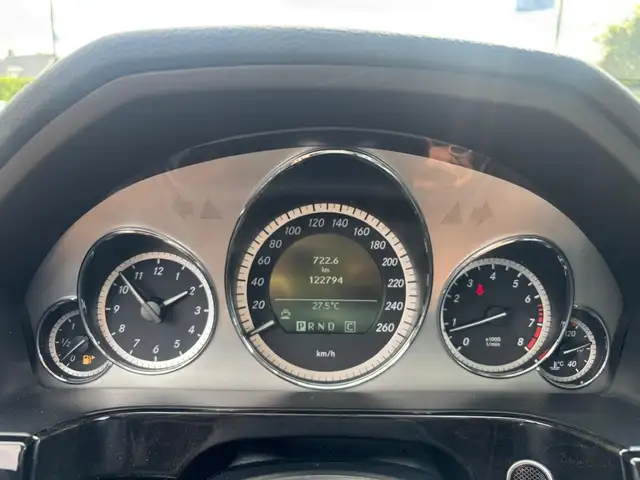 Mercedes-Benz E-Class view 18