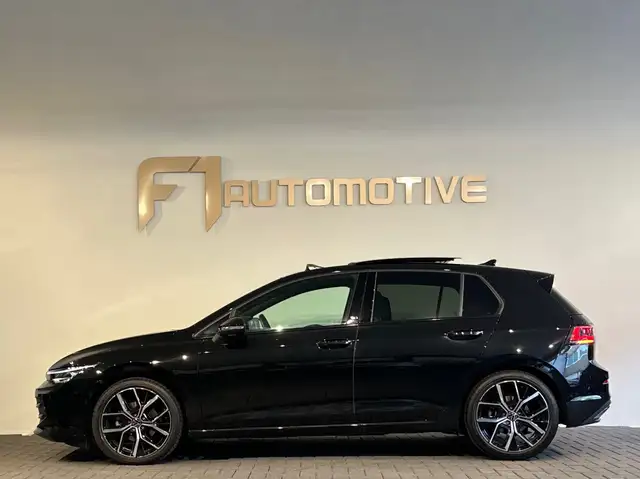 Volkswagen Golf view 8