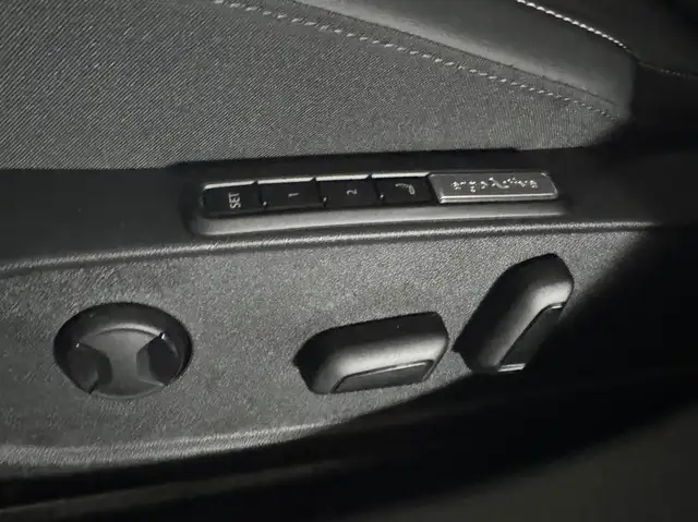 Volkswagen Golf view 18