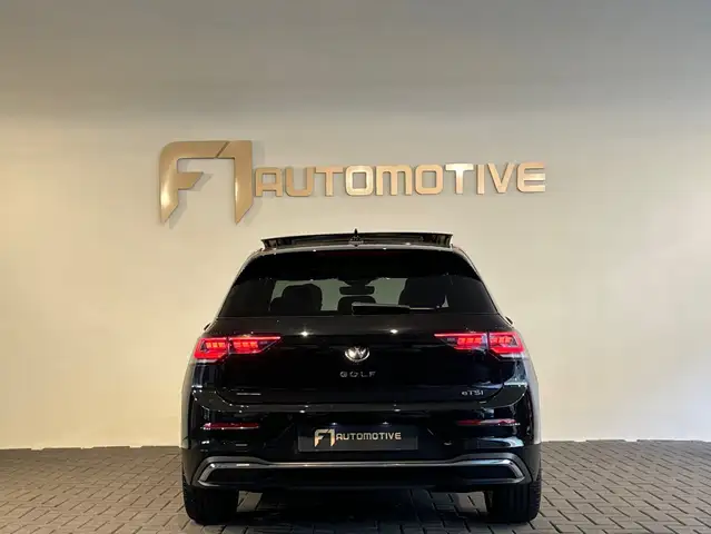 Volkswagen Golf view 9
