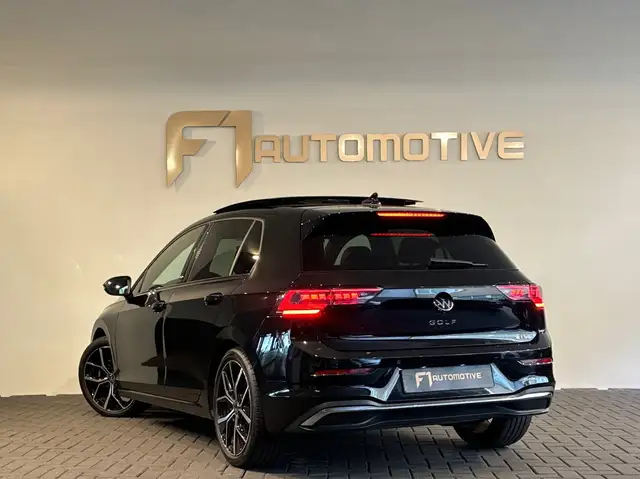 Volkswagen Golf view 6
