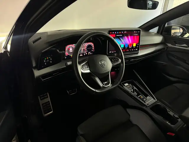 Volkswagen Golf view 11
