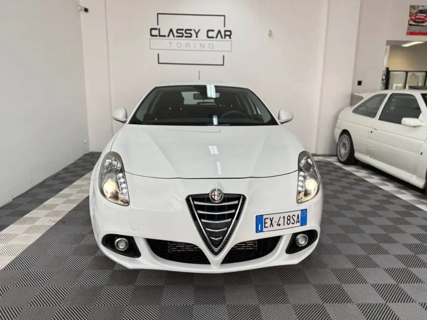 Alfa Romeo Giulietta 1.6 jtdm Exclusive Biały - 2