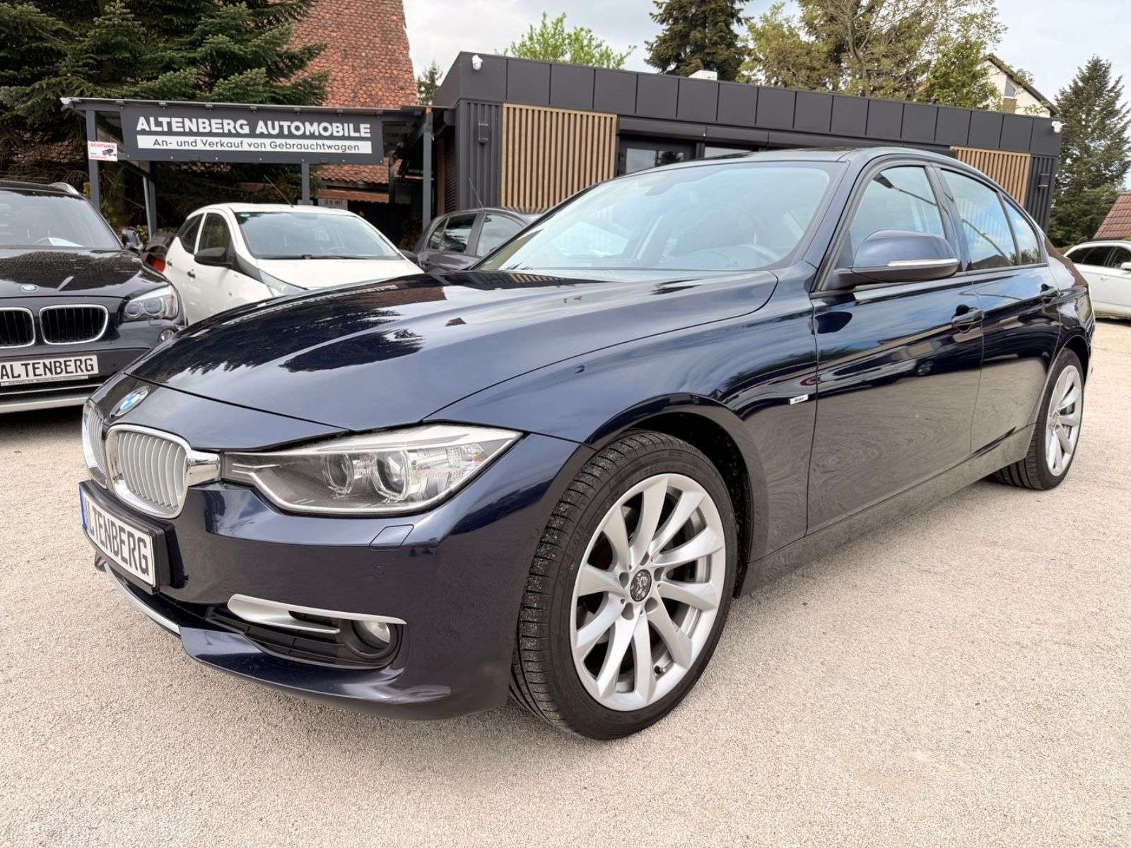 Second hand Bmw 3 Series 320