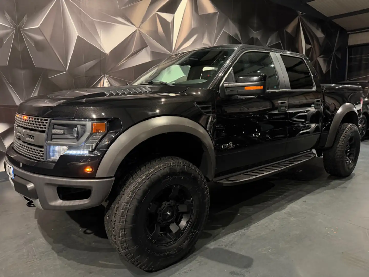 Ford F 150 RAPTOR Schwarz - 1
