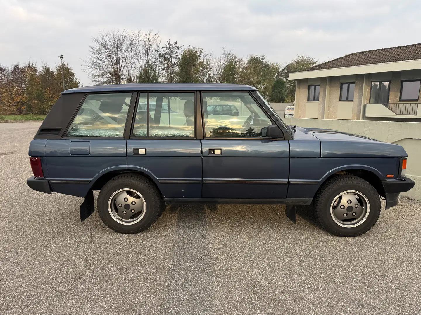 Land Rover Range Rover 5p 2.5 td Vogue Blu/Azzurro - 2