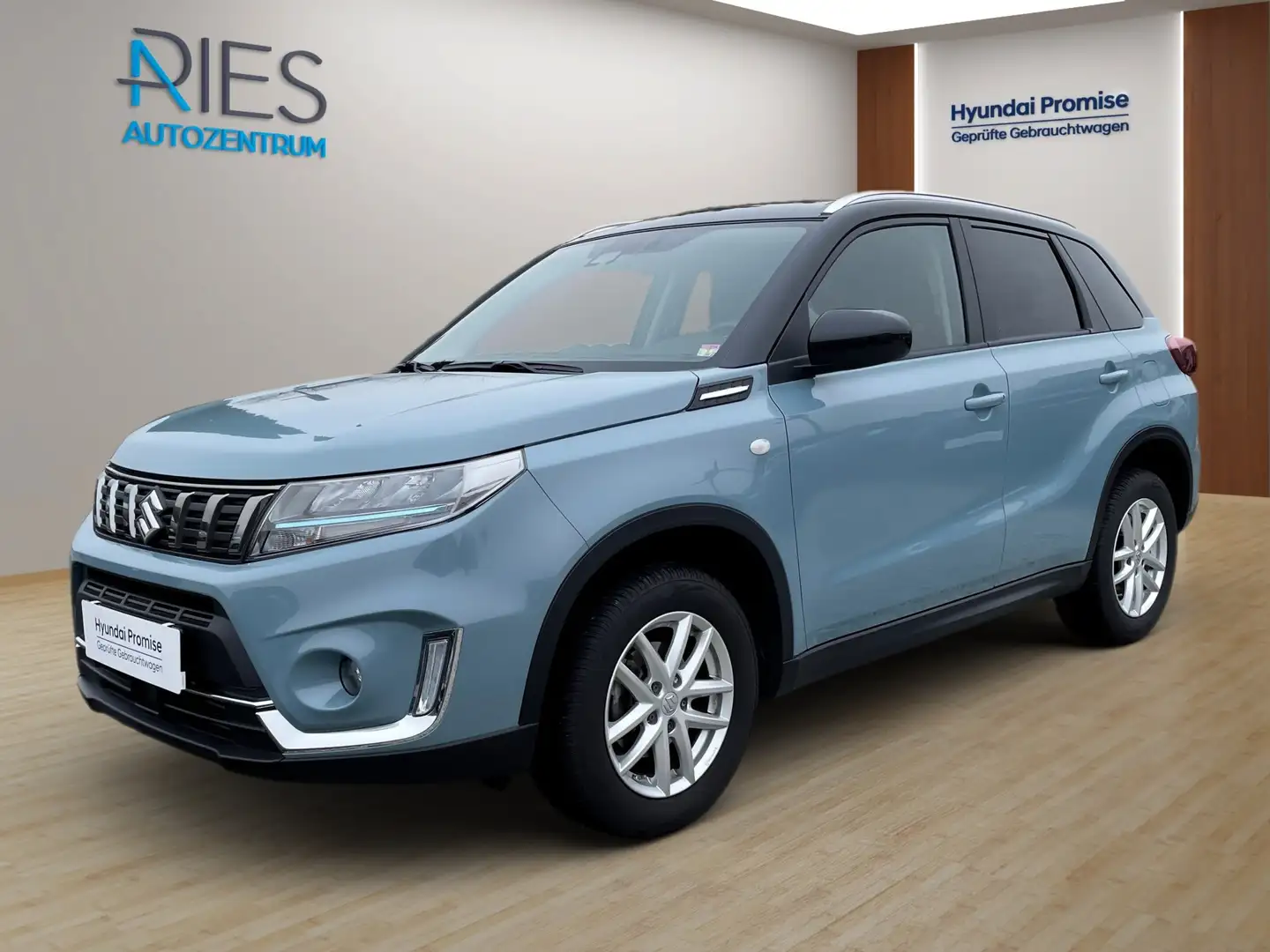 Suzuki Vitara 1.4 DITC 4x2 Comfort KlimaA*LED*SHZ*ACC Vert - 2