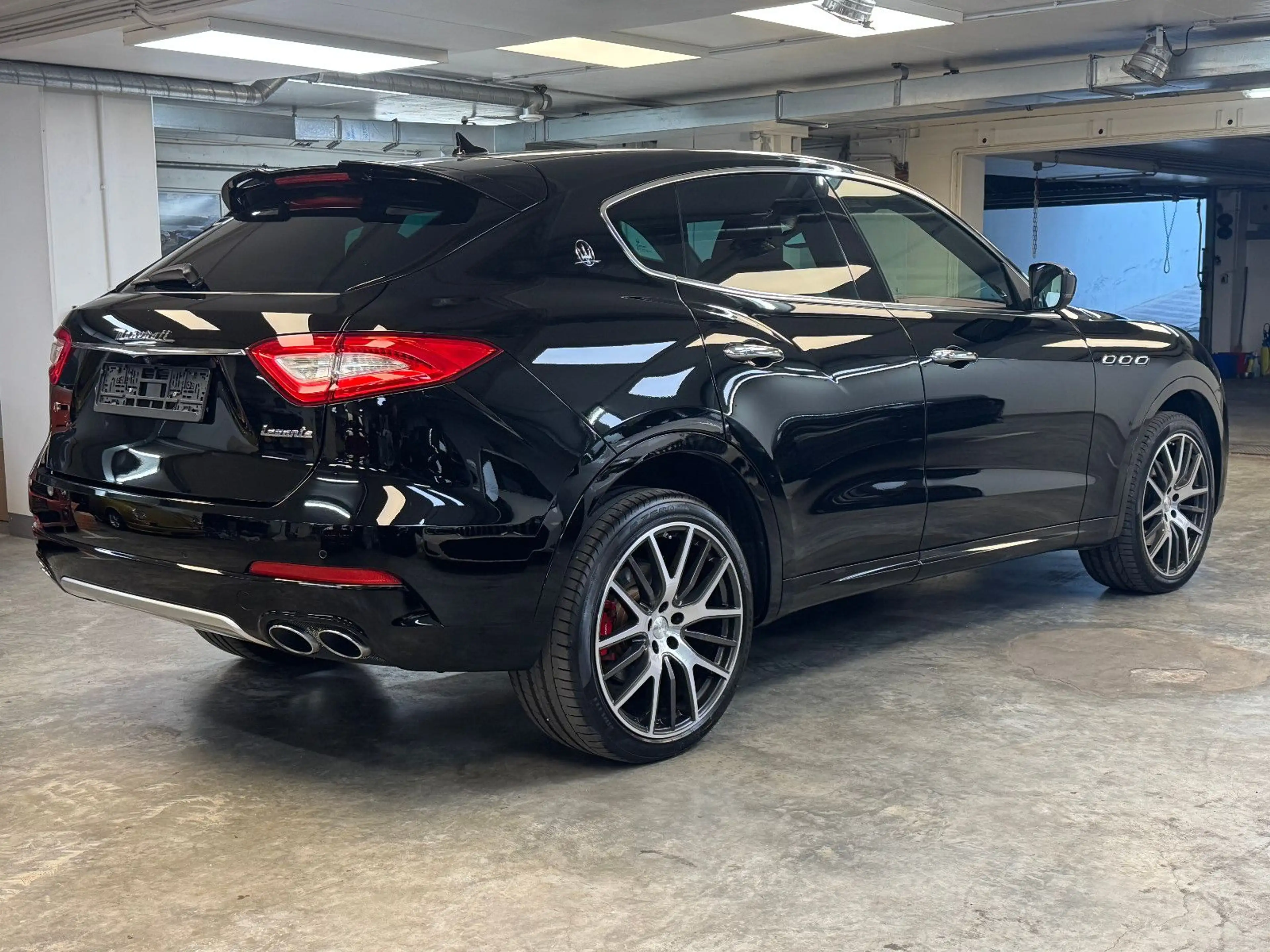 Maserati Levante Sport Diesel, MEGAAUSSTATTUNG,8x,TOPZUST — photo 3