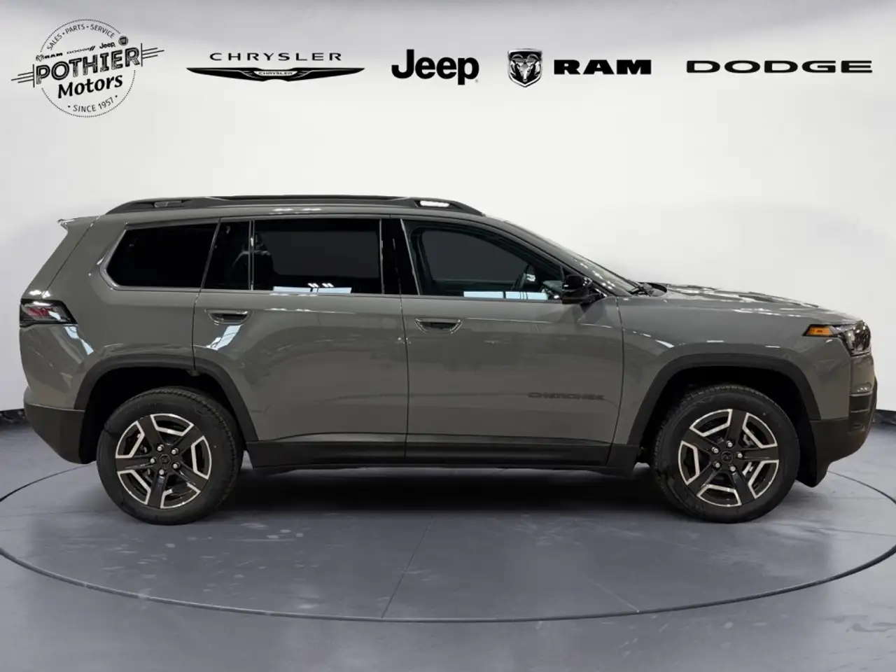 Jeep Cherokee снимка Jeep Cherokee