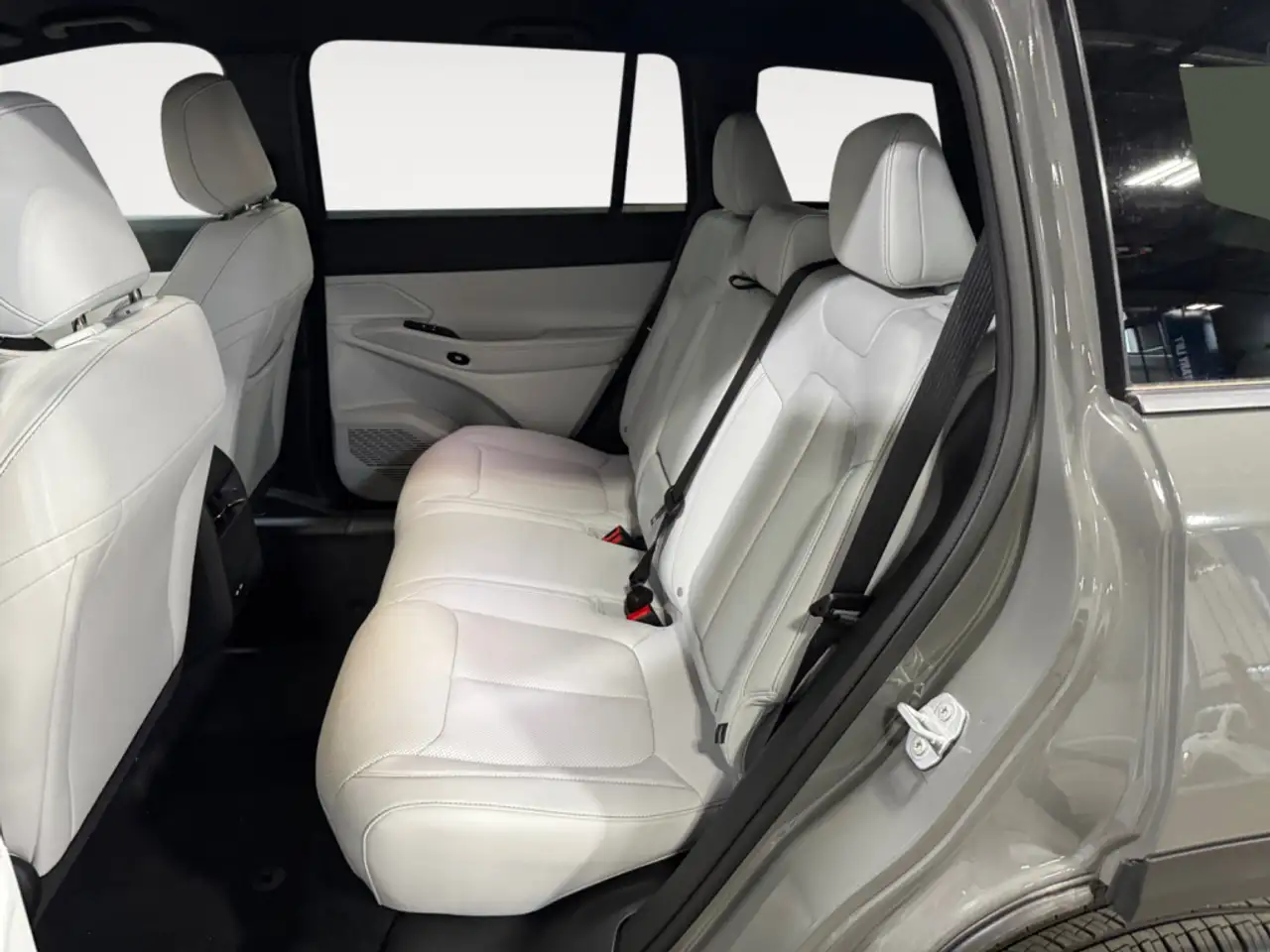 Jeep Cherokee снимка Jeep Cherokee