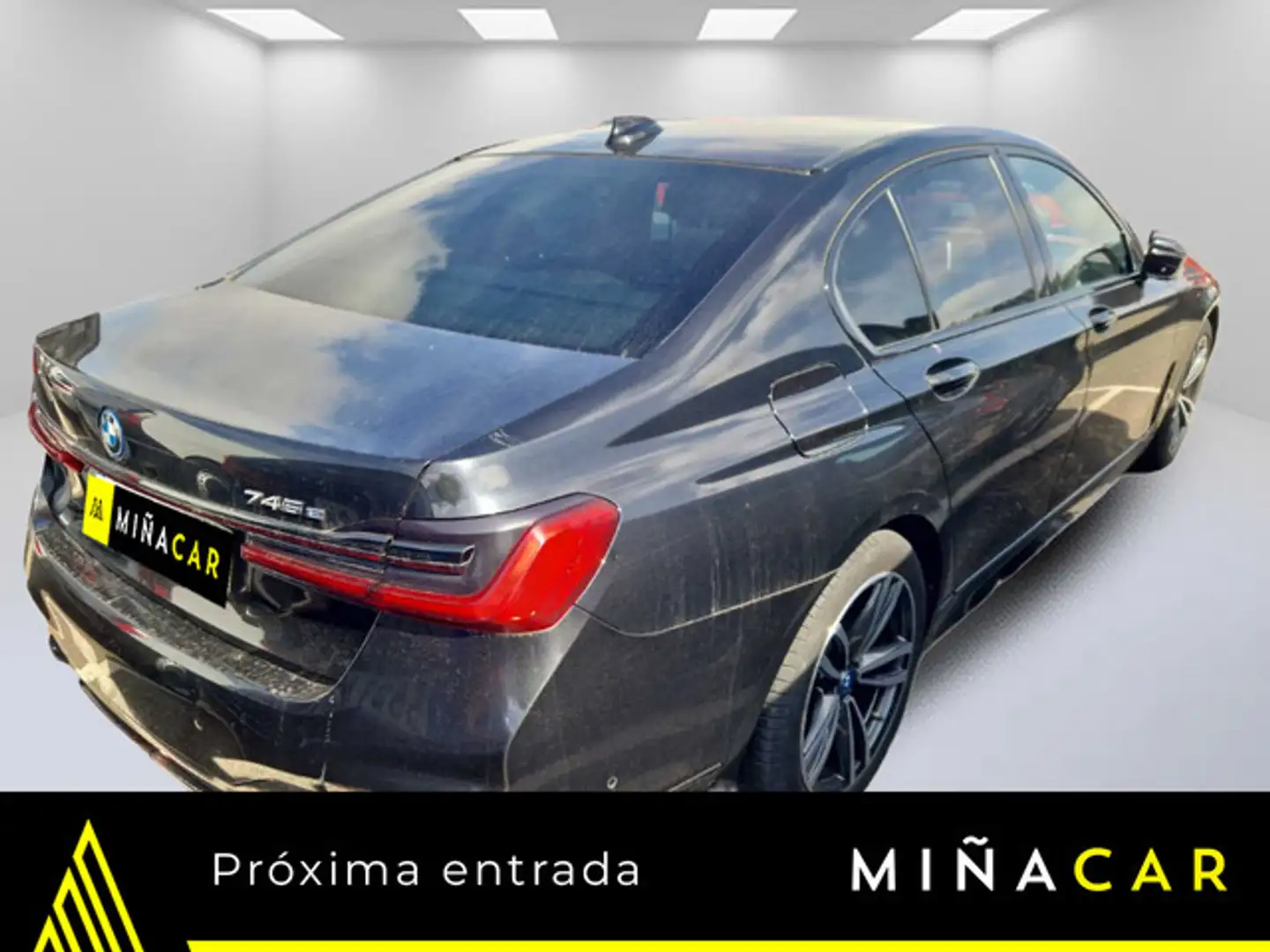 BMW 745 745e Negro - 2