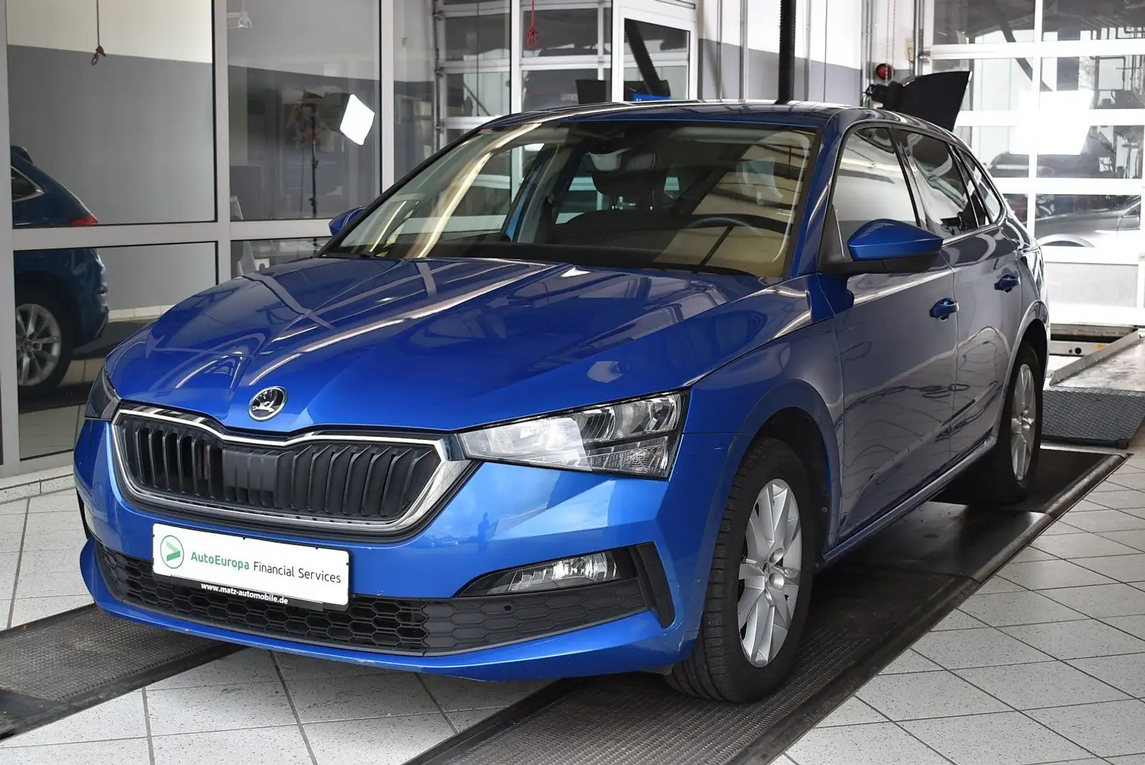 Skoda Scala 1.5 TSI Ambition OPF DSG*AHK*PDC*Kamera Blau - 1