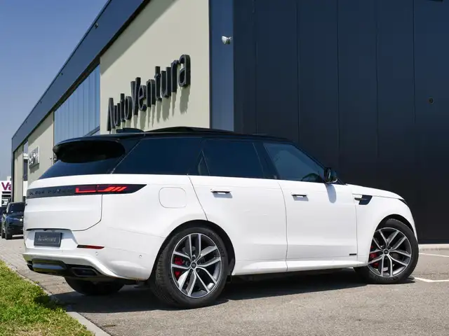 Land Rover Range Rover Sport view 6