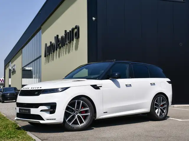 Land Rover Range Rover Sport view 2