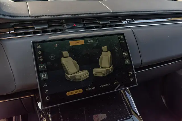 Land Rover Range Rover Sport view 14