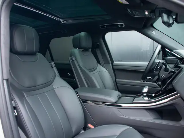 Land Rover Range Rover Sport view 8