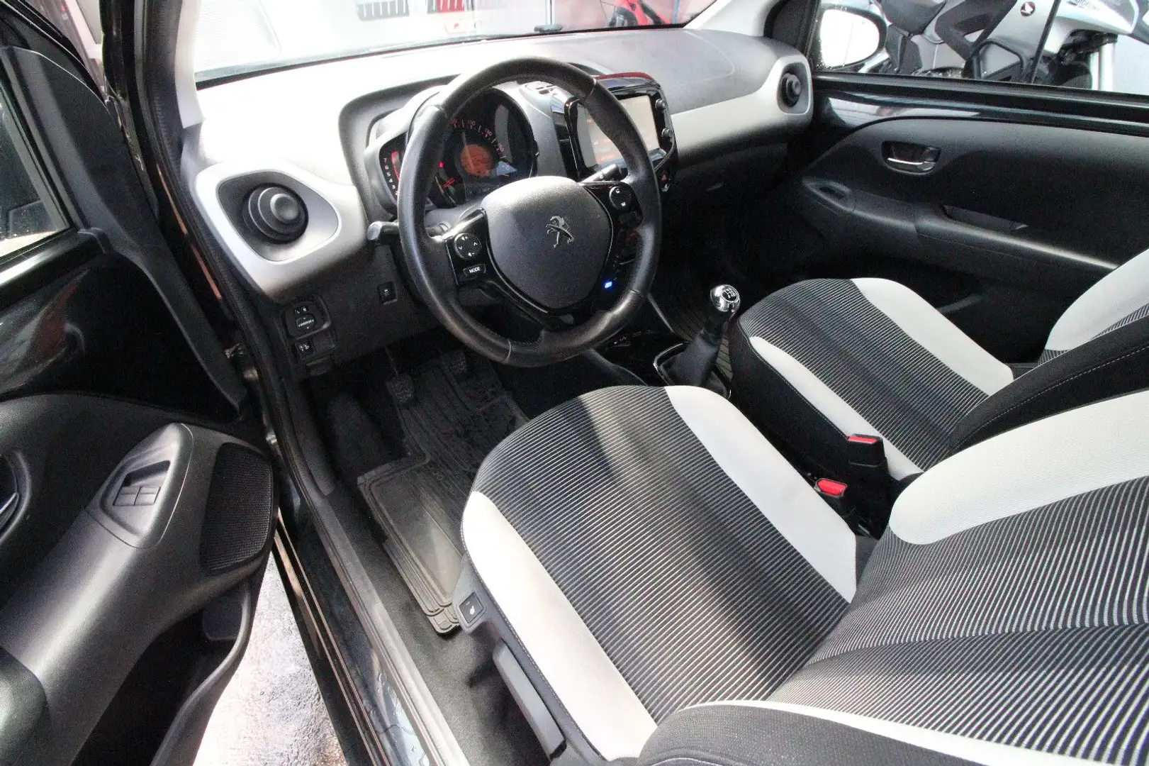 Peugeot 108 TOP Allure~Cabrioverdeck~SHZ~MirrorLink~ Black - 2