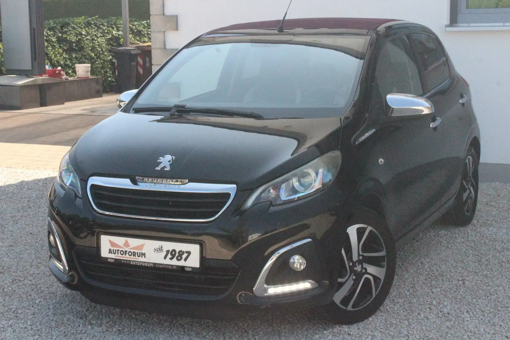 Peugeot 108 TOP Allure~Cabrioverdeck~SHZ~MirrorLink~ Black - 1