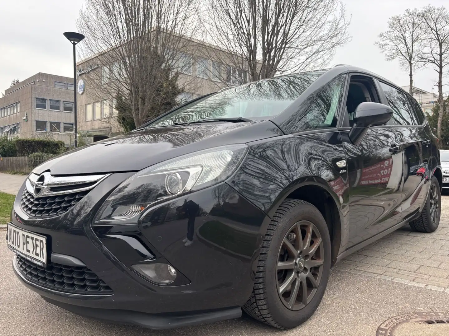 Opel Zafira C Tourer Active*TÜV Neu*KAMERA*SHZ*KLIMA* Schwarz - 1