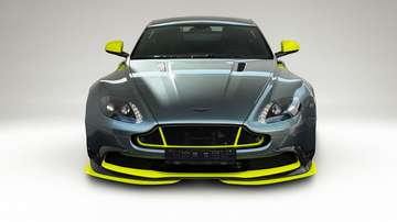Vantage GT8 - IVA ESPOSTA