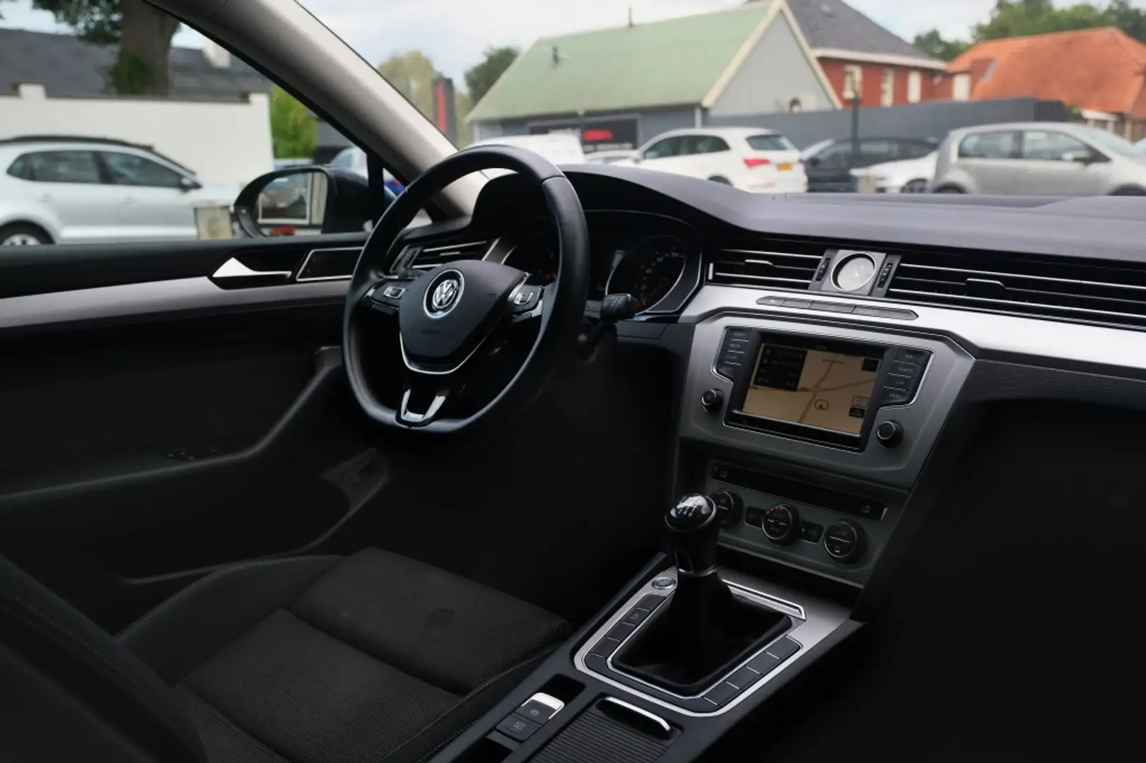 Volkswagen Passat Variant 1.6 TDI Highline Noir - 2