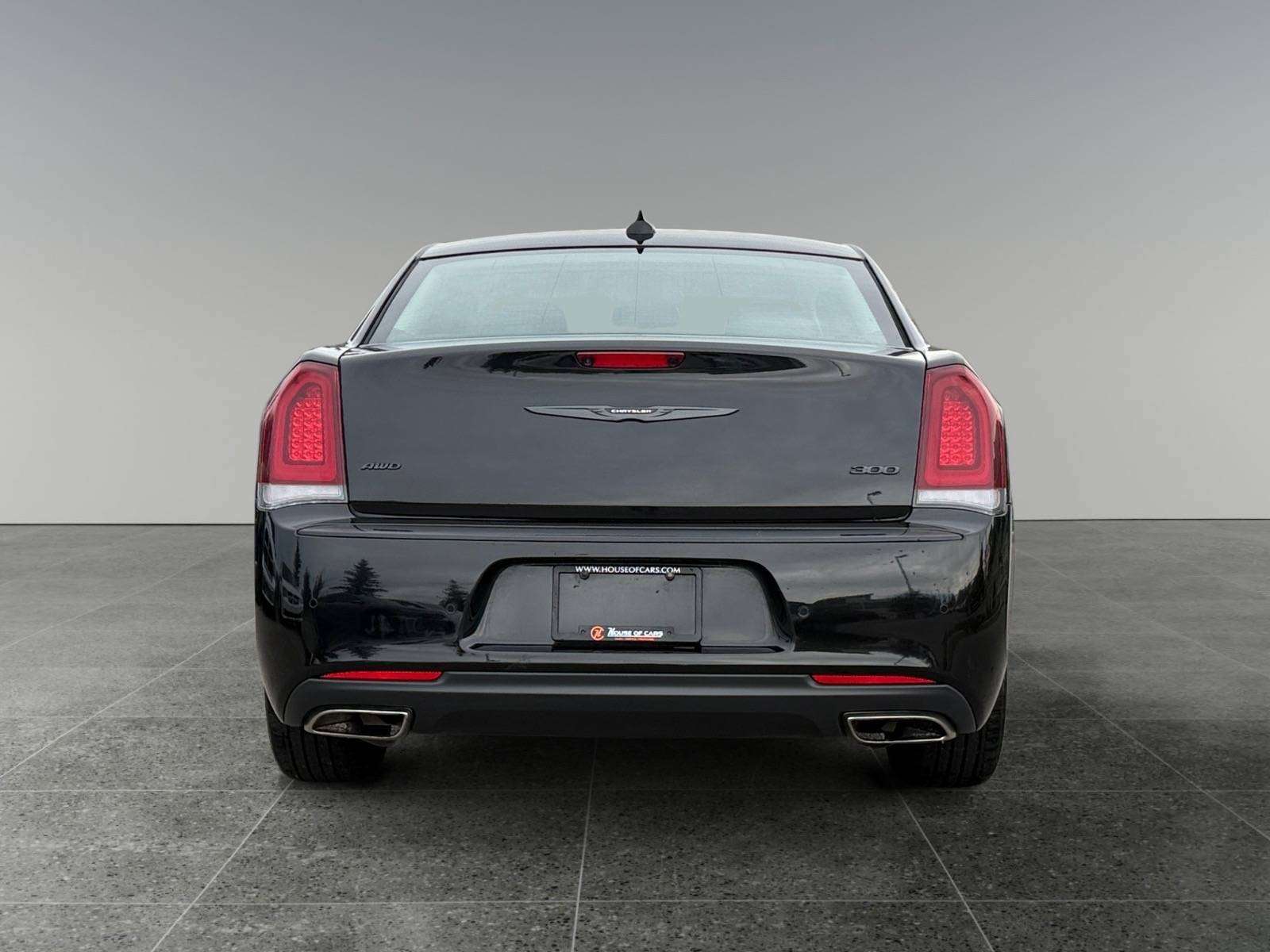 2023 Chrysler 300 300 Touring L — снимка 1