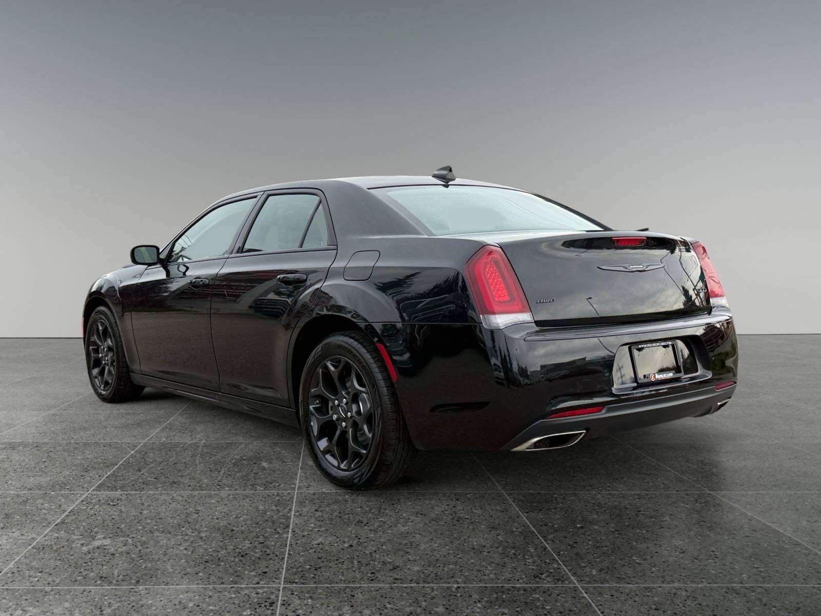 2023 Chrysler 300 300 Touring L — снимка 1