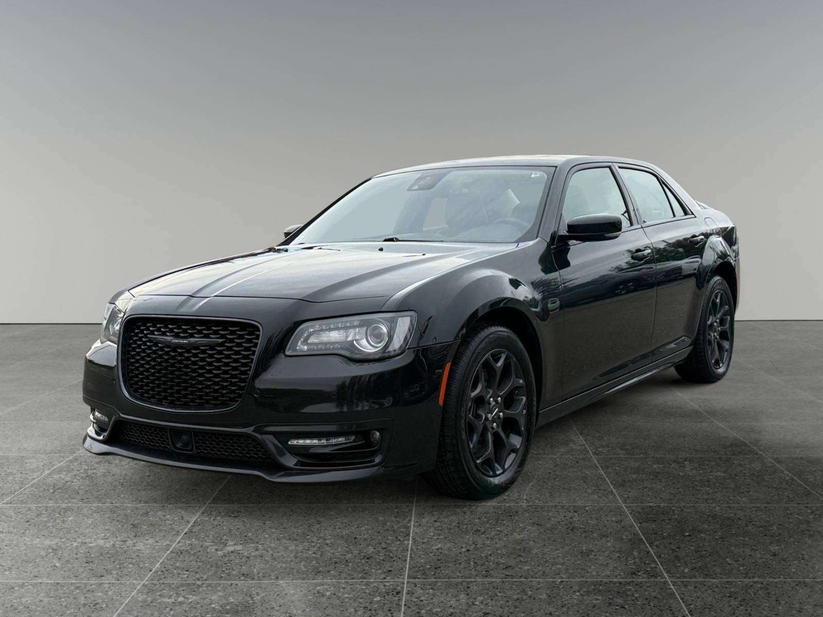 2023 Chrysler 300 300 Touring L