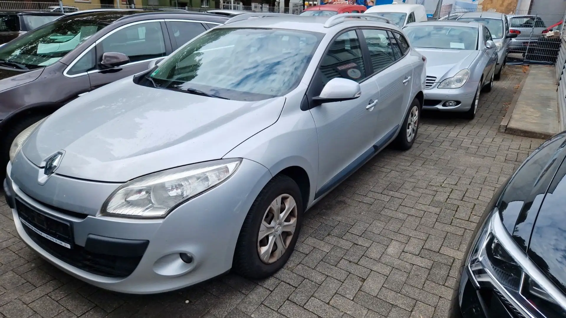 Renault Megane III Grandtour Expression NAVI+BLUETOOTH - 1